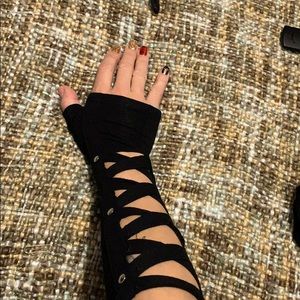 Fingerless long gloves